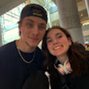 Meet your Posher, Danika